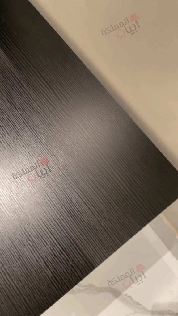 خامة اللون الاسود