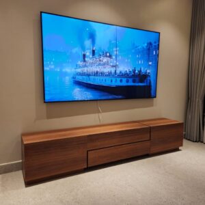 مكتبة تلفزيون مودرن بلون بني جوزي DE-165