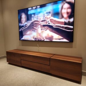 مكتبة تلفزيون مودرن بلون بني جوزي DE-165